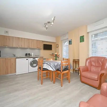 Chaleureux à - 35 M² - Casier à Skis Apartamento Cauterets
